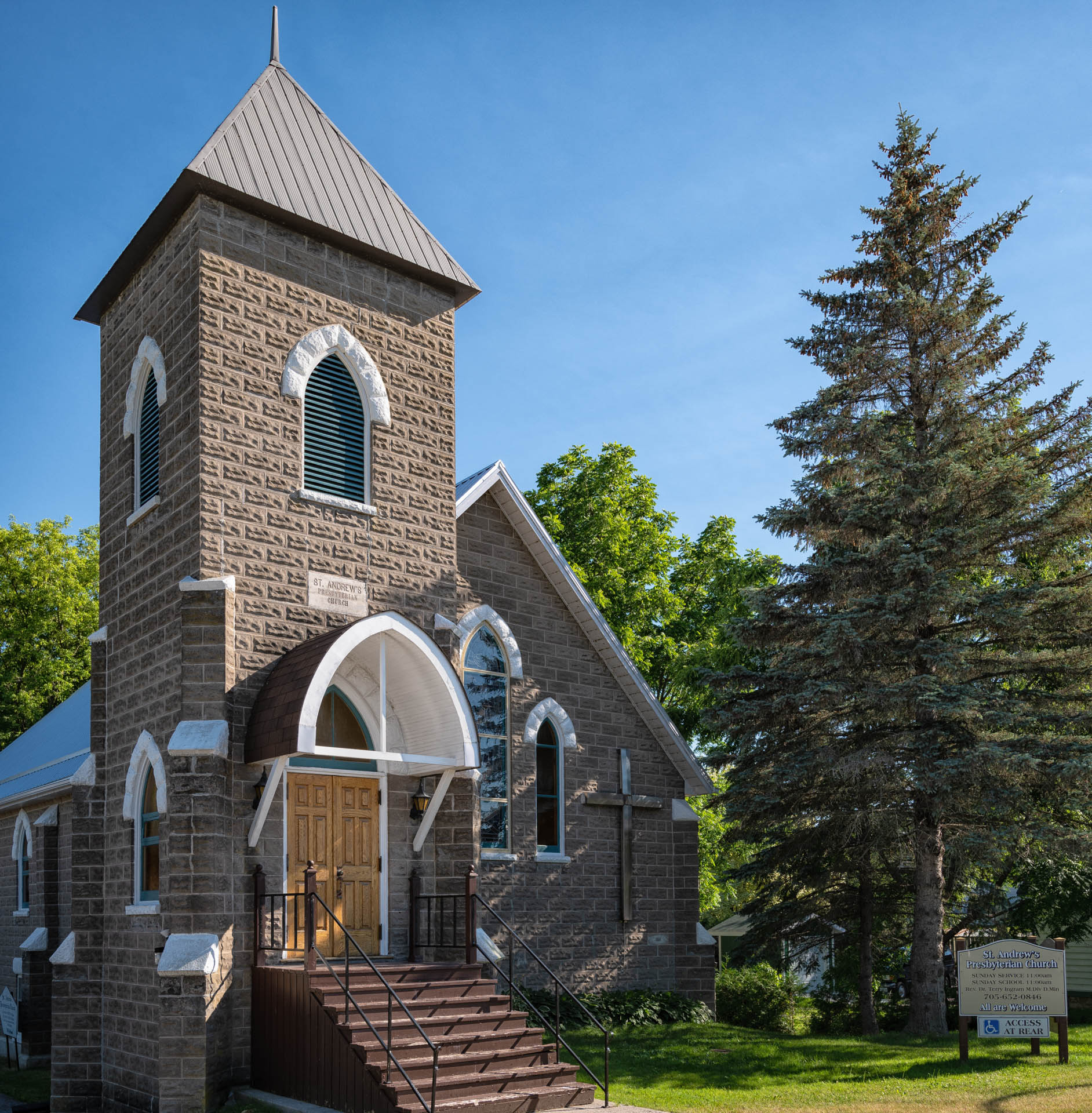 St. Andrew's Presbyterian Church, Lakefield