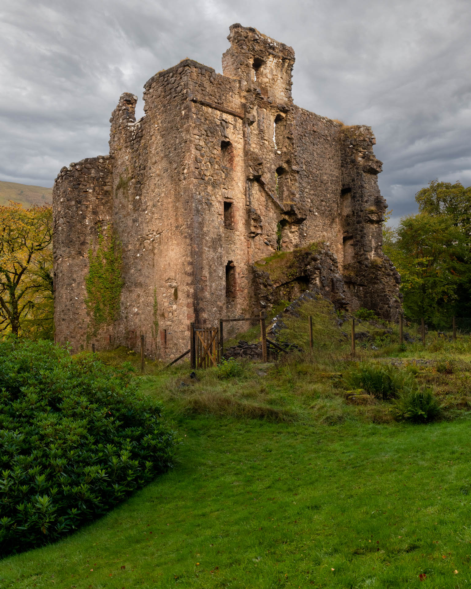 Glengarry Castle Hotel - original Castle