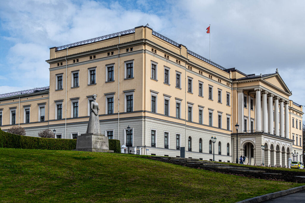 The Royal Palace - Oslo
