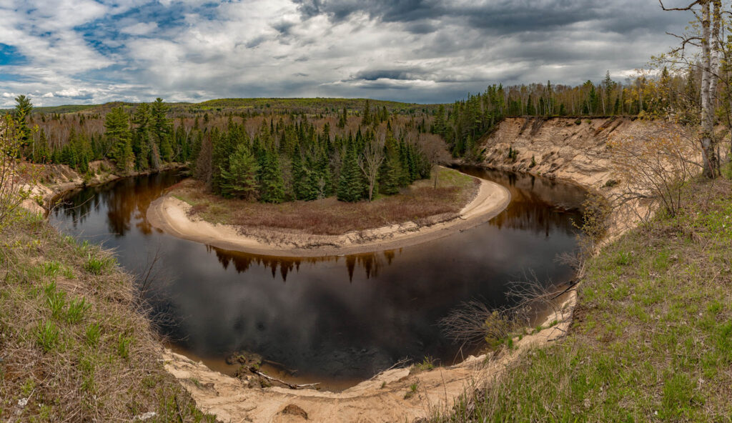 Big East River in Arrowhead PP | Focus On Mee | Robert Mee