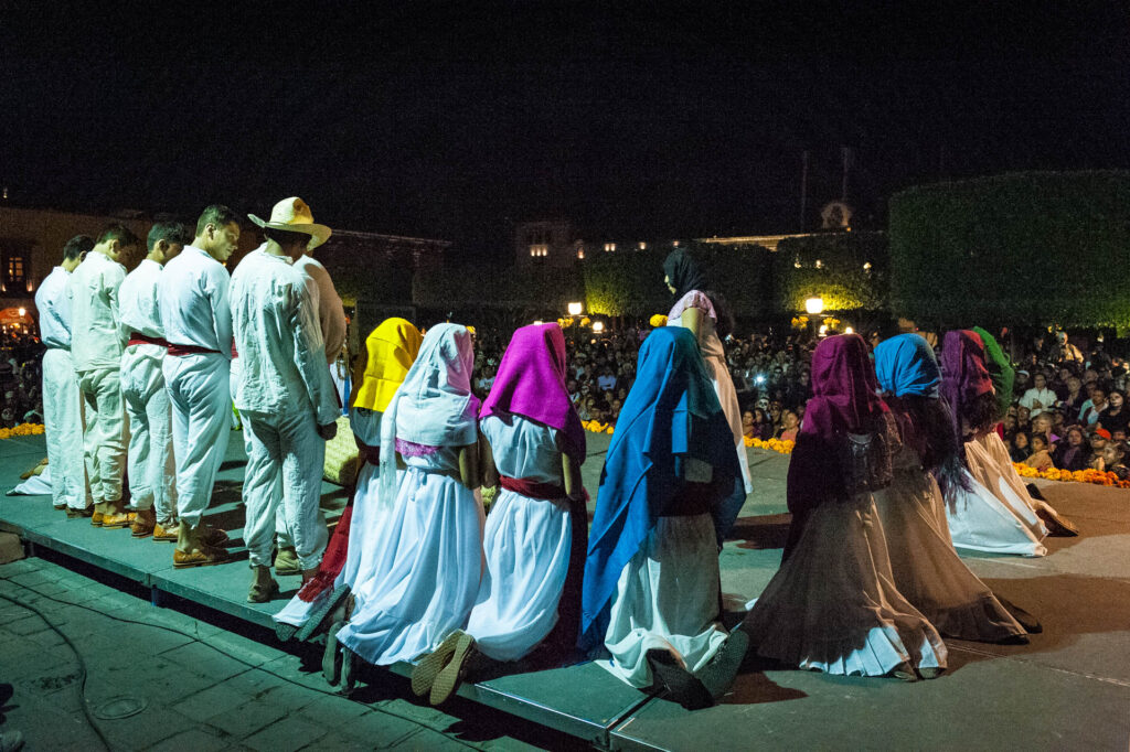 Dia de los Muertos celebration | Focus On Mee | Robert Mee