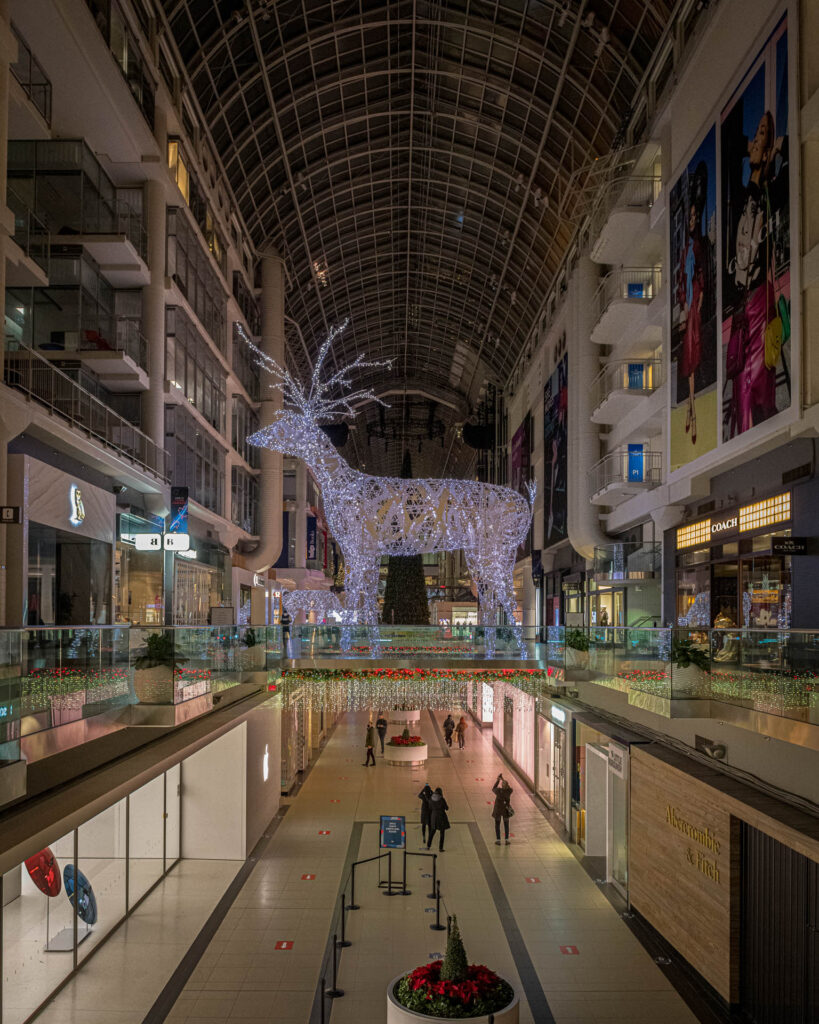 Eaton Centre | Focus On Mee | Robert Mee