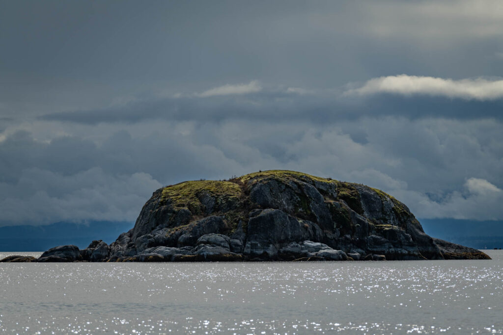 Exiting Gorge Harbour | Focus On Mee | Robert Mee