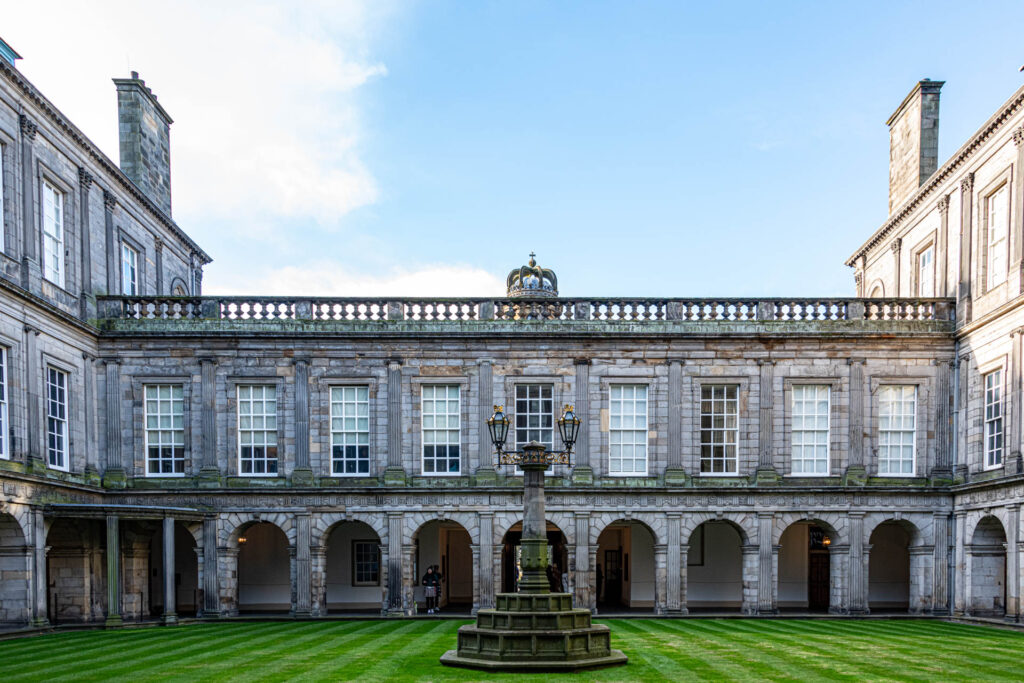 Holyrood Palace | Focus On Mee | Robert Mee