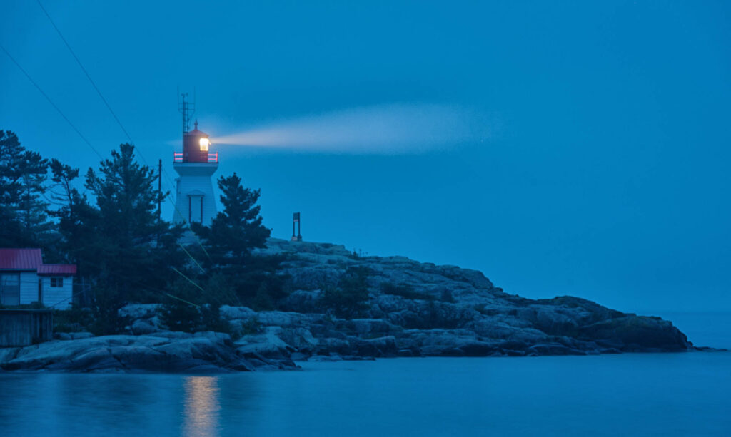 Killarney Lighthouse pre-dawn