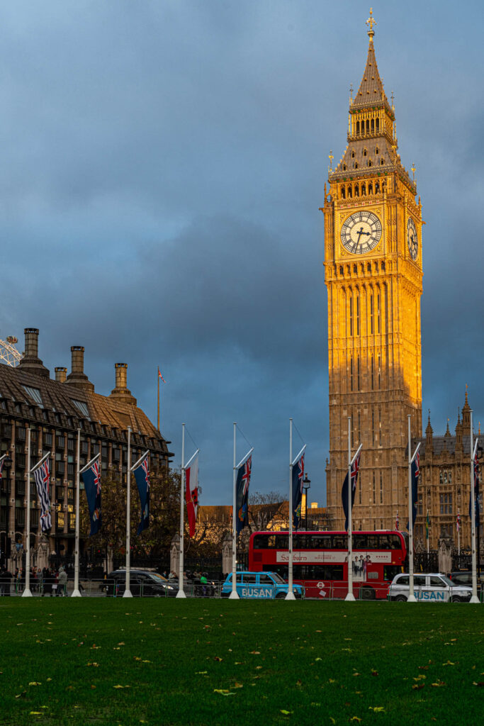 Setting sun on &quot;Big Ben&quot; | Focus On Mee | Robert Mee