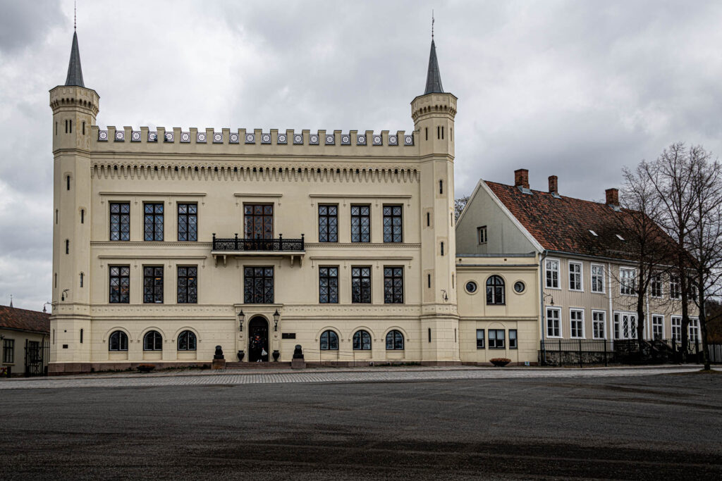 The General Glads gaard at Akershus Fortress (1844)- Oslo | Focus On Mee | Robert Mee