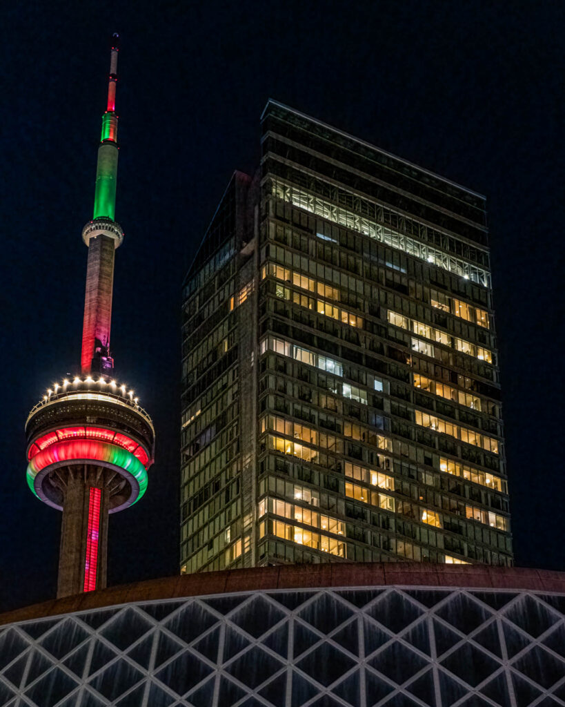 A CN Tower Christmas | Focus On Mee | Robert Mee