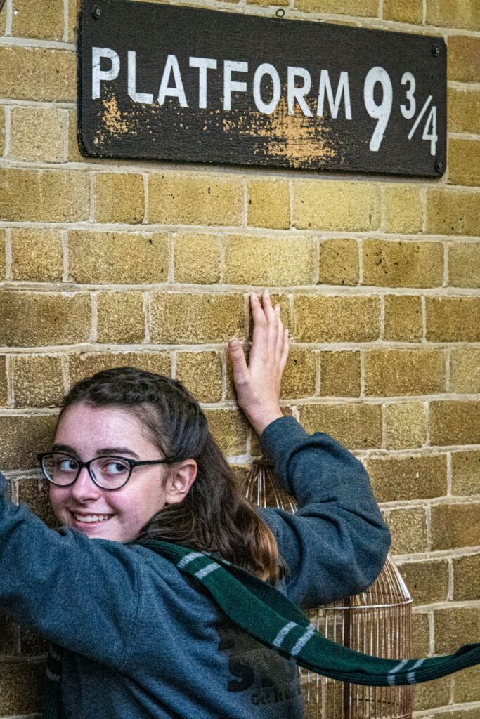 Track 9&amp;3/4 to Hogwarts School (Kings Cross Station)