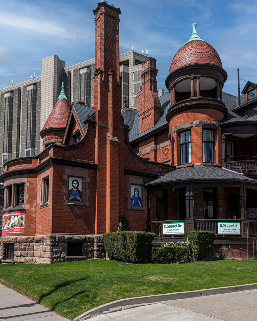 UofT Newman Centre and Robarts Library - old and new! | Focus On Mee | Robert Mee