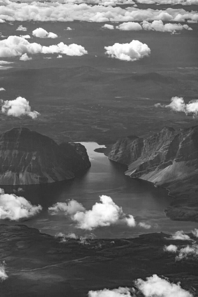 Flight from Fort Simpson to Rabbitkettle Lake - Nahanni National Park Reserve