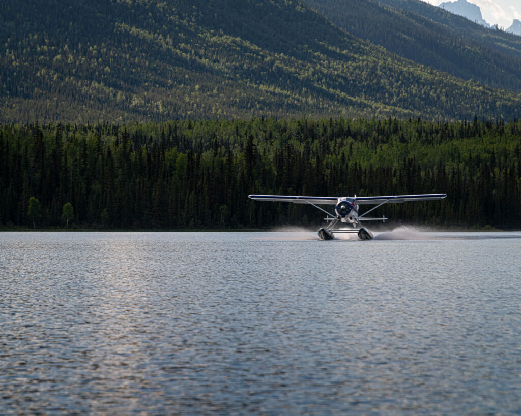 Incoming plane on Rabbitkettle Lake - Nahanni National Park Reserve