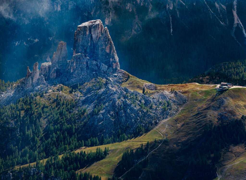 View of Cinque Torri and surrounding mountains from Rifugio Lagazuoi