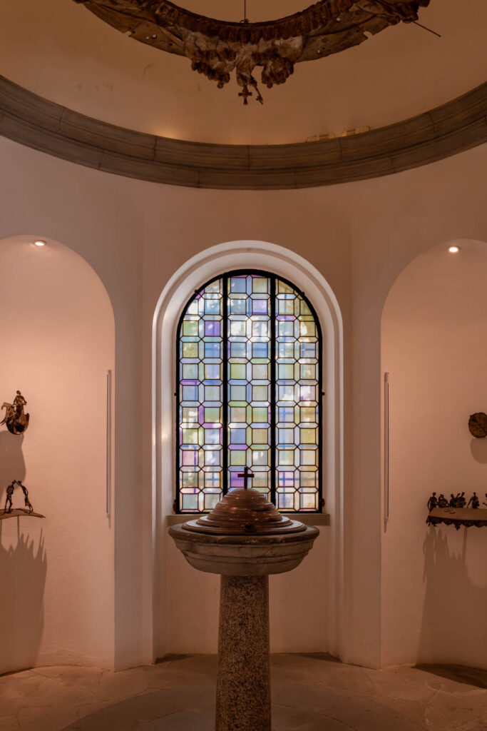 Vinci - Baptismal Font of Leonardo