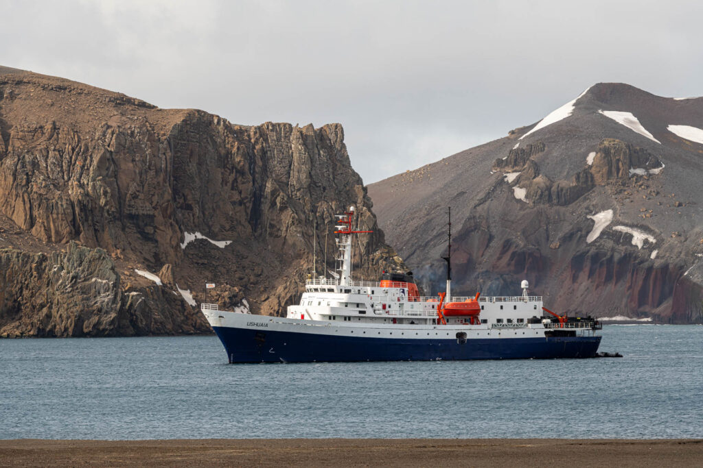 MV Ushuaia - Deception Island