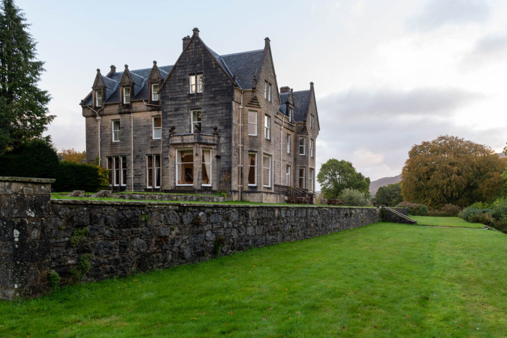 Glengarry Castle Hotel
